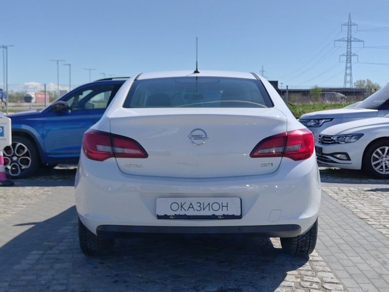 Opel Astra 1.6CDTI/110 к.с, снимка 6 - Автомобили и джипове - 46081719