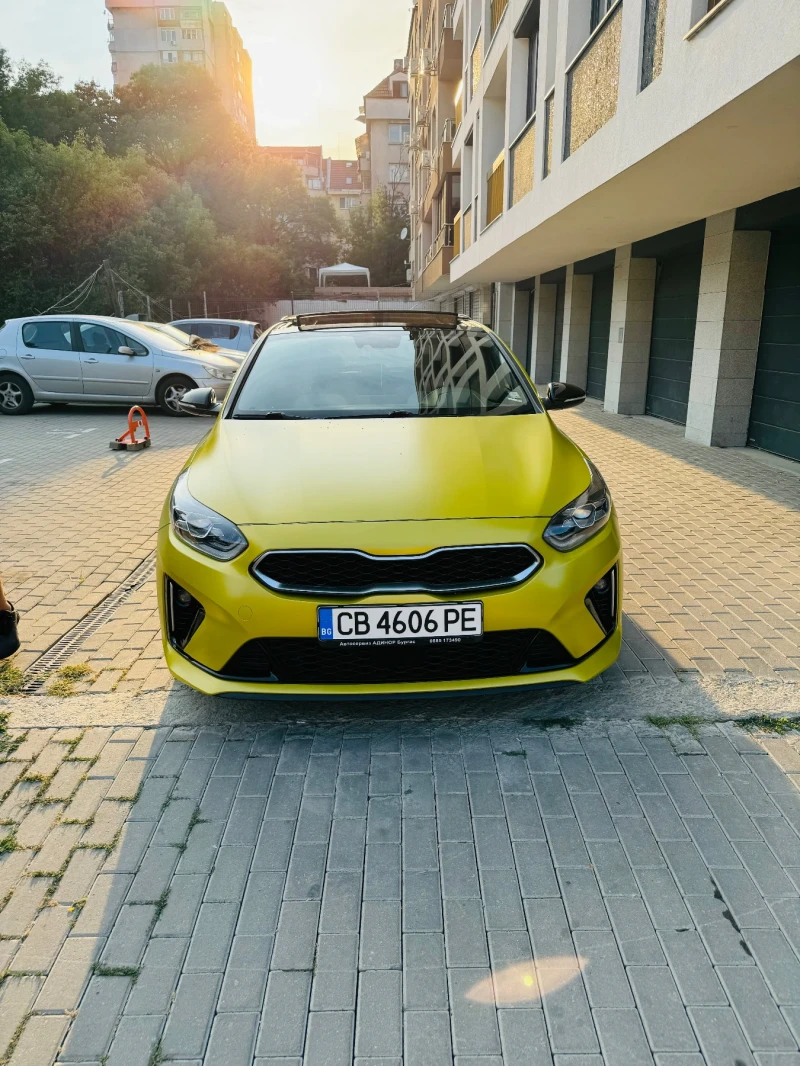 Kia Pro ceed GT - Line , снимка 2 - Автомобили и джипове - 48255514