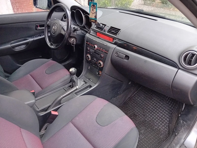 Mazda 3 1.6, снимка 5 - Автомобили и джипове - 48346738