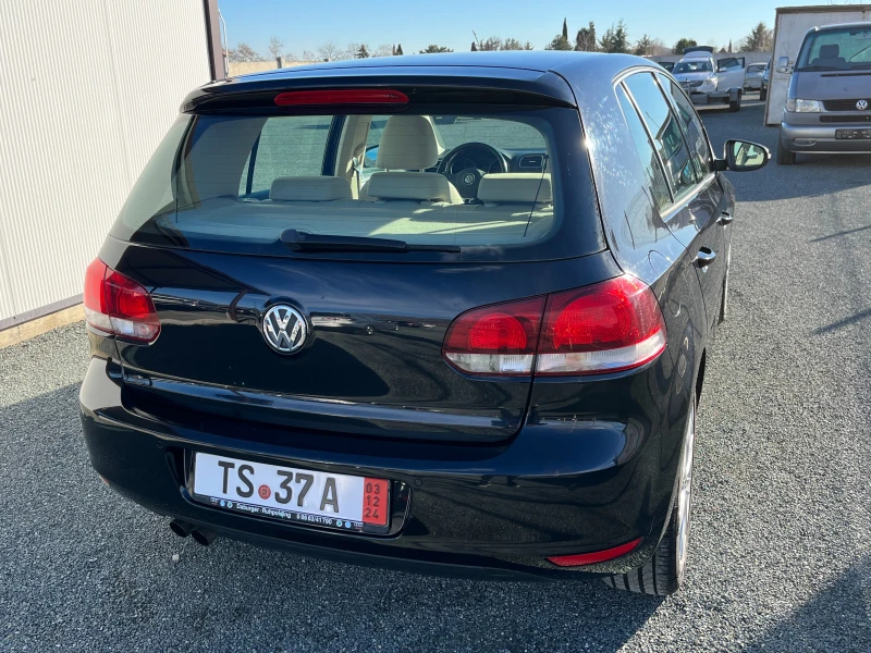 VW Golf 1.4i-122k.c., снимка 4 - Автомобили и джипове - 48388305