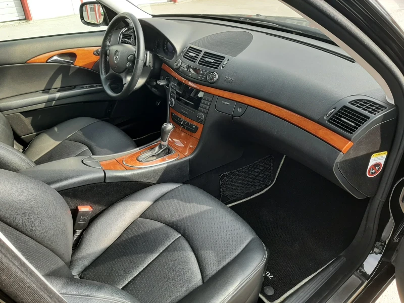 Mercedes-Benz E 280 3.0 231кс FACE AUTOMATIC , снимка 12 - Автомобили и джипове - 49178372