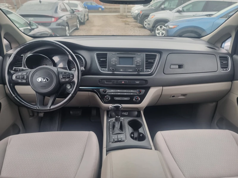 Kia Carnival 3.3 GDI АВТОМАТИК КАМЕРА, снимка 14 - Автомобили и джипове - 49326667