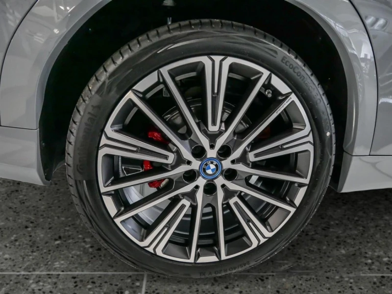 BMW iX2 xDRIVE 30 M SPORT HEAD UP PANO 360 CAMERA , снимка 12 - Автомобили и джипове - 51508887