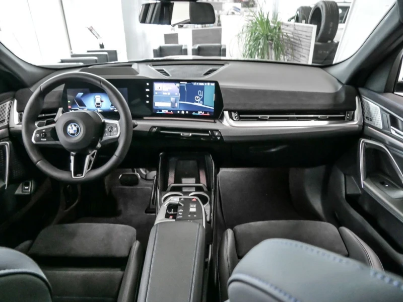 BMW iX2 xDRIVE 30 M SPORT HEAD UP PANO 360 CAMERA , снимка 5 - Автомобили и джипове - 51508887