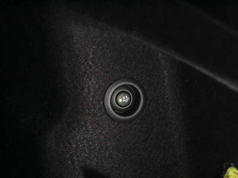 BMW iX2 xDRIVE 30 M SPORT HEAD UP PANO 360 CAMERA , снимка 11 - Автомобили и джипове - 51508887