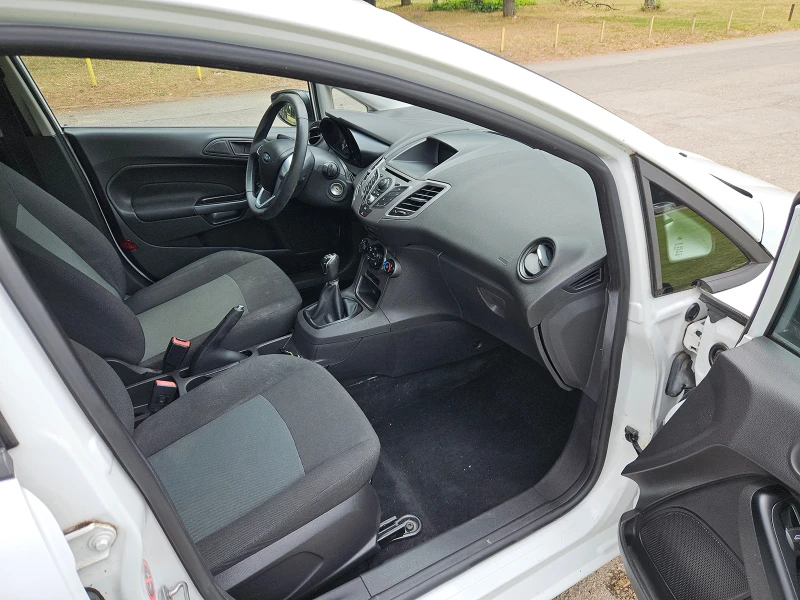Ford Fiesta 87000 км, снимка 13 - Автомобили и джипове - 51586960