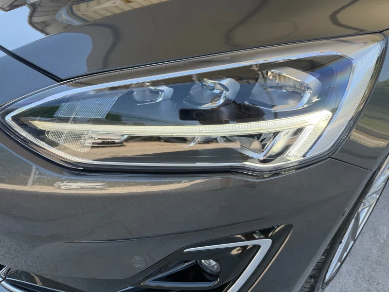 Ford Focus 1.5 EcoBoost VIGNALE ШВЕЙЦАРИЯ АВТОМАТ, снимка 17 - Автомобили и джипове - 52654047