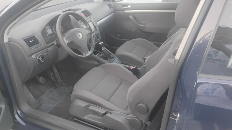 VW Golf 1.6, снимка 7 - Автомобили и джипове - 52684988