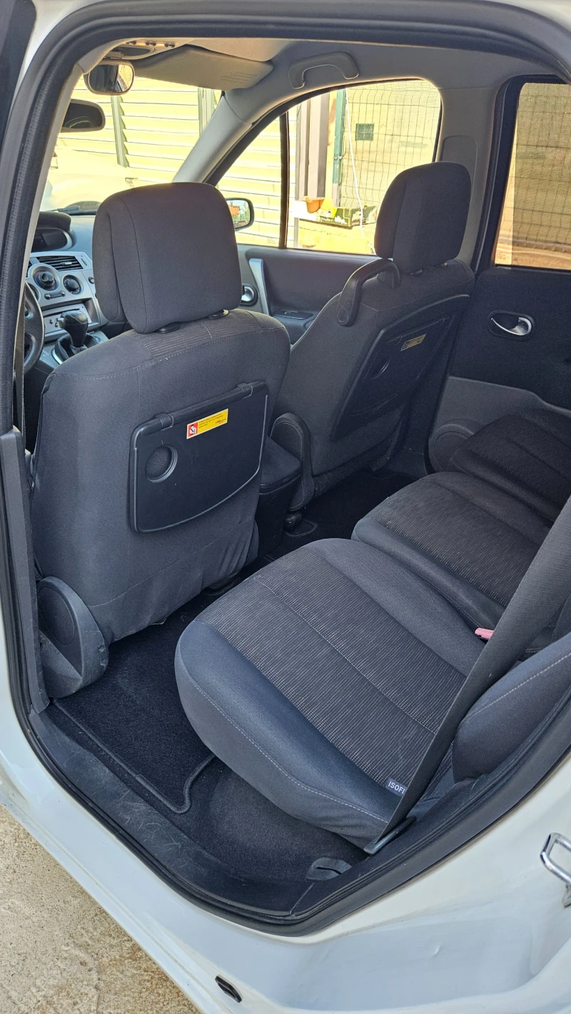 Renault Grand scenic, снимка 9 - Автомобили и джипове - 52373110