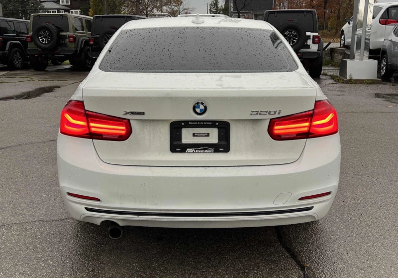 BMW 320 xDrive, снимка 4 - Автомобили и джипове - 52749778