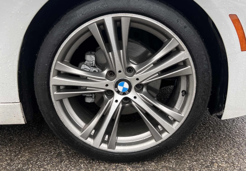 BMW 320 xDrive, снимка 7 - Автомобили и джипове - 52749778