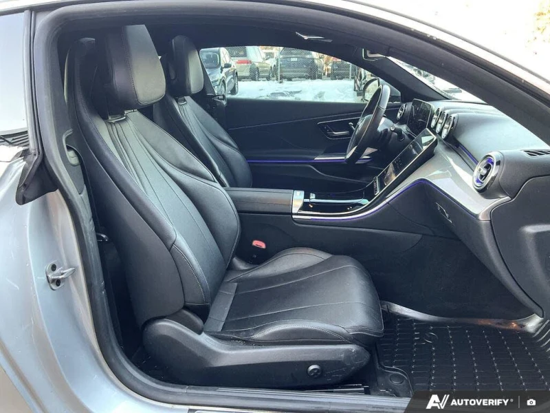 Mercedes-Benz CLE 300 4Matic * CARFAX* * АвтоКредит* (ЦЕНА ДО БГ), снимка 12 - Автомобили и джипове - 52661304