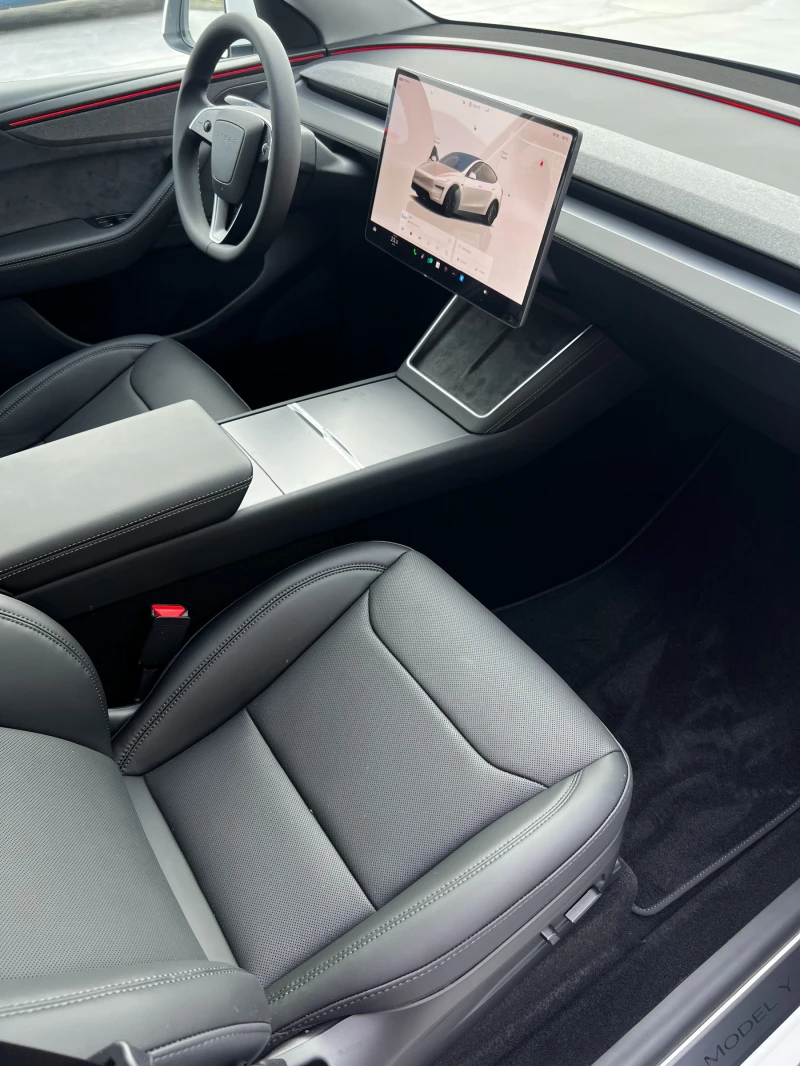 Tesla Model Y Juniper Long Range Dual AWD 01/2026, снимка 11 - Автомобили и джипове - 53285415