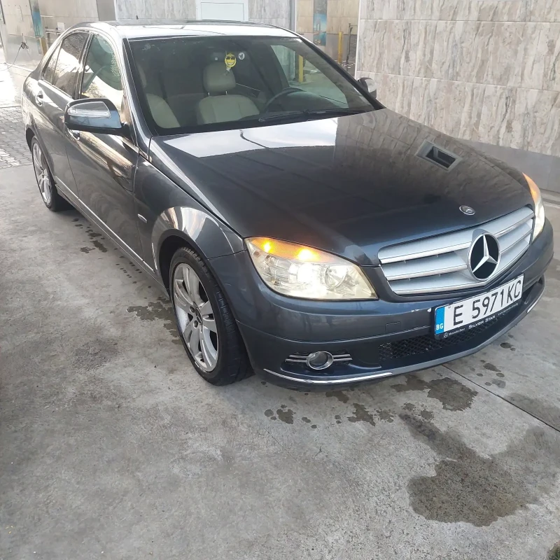 Mercedes-Benz C 220, снимка 2 - Автомобили и джипове - 53481816