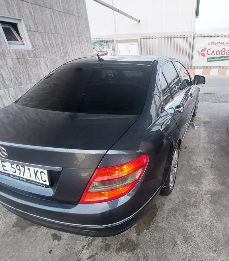 Mercedes-Benz C 220, снимка 4 - Автомобили и джипове - 53481816