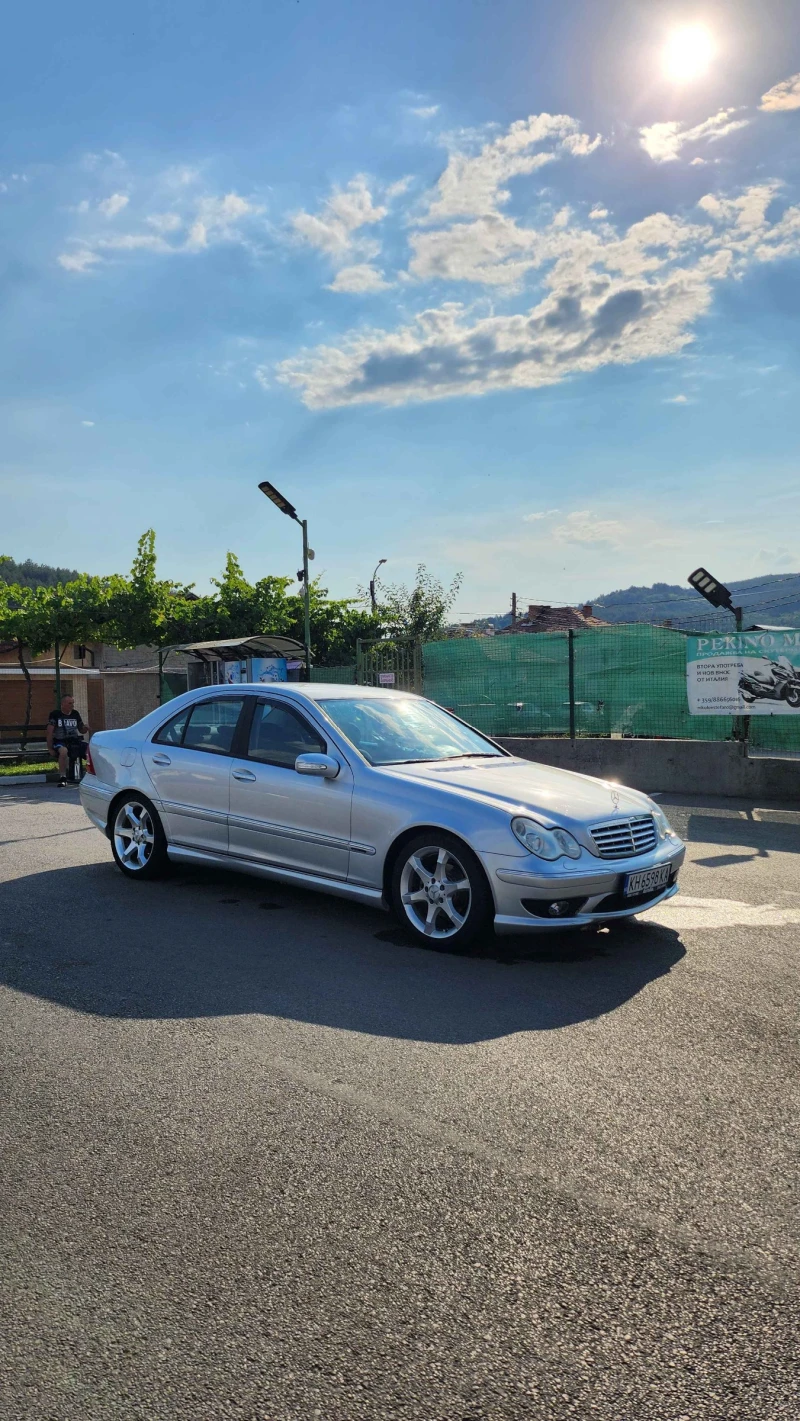 Mercedes-Benz C 220 220 CDI, снимка 6 - Автомобили и джипове - 53514474