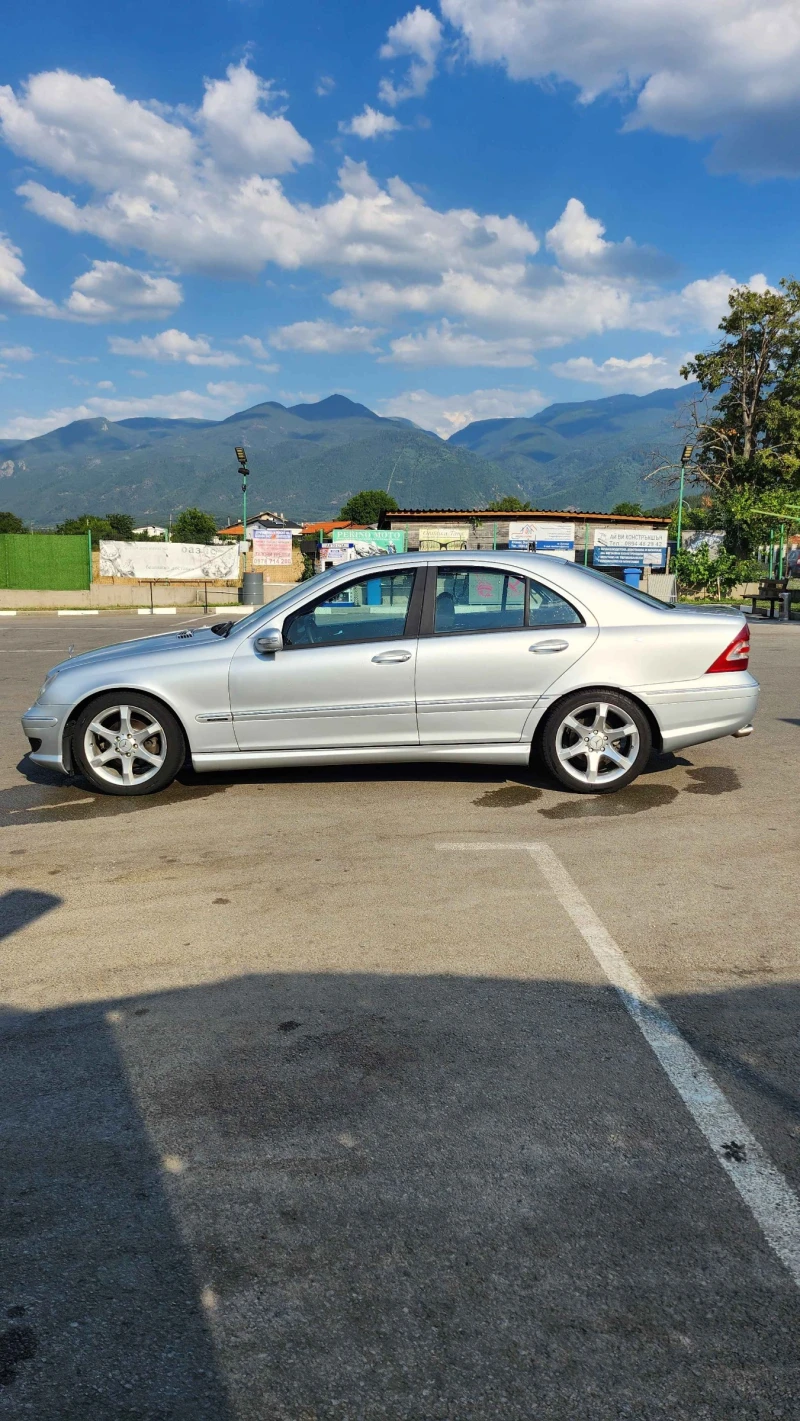 Mercedes-Benz C 220 220 CDI, снимка 2 - Автомобили и джипове - 53514474