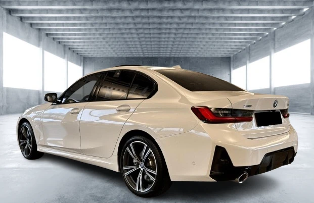 BMW 330 e xDrive = M-Sport = Shadow Line Гаранция - изображение 2