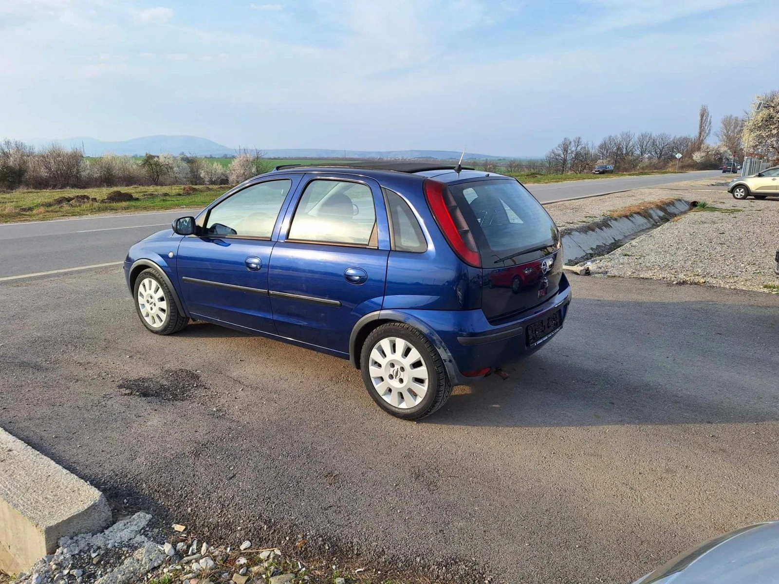 Opel Corsa 1.0i klima  - изображение 4