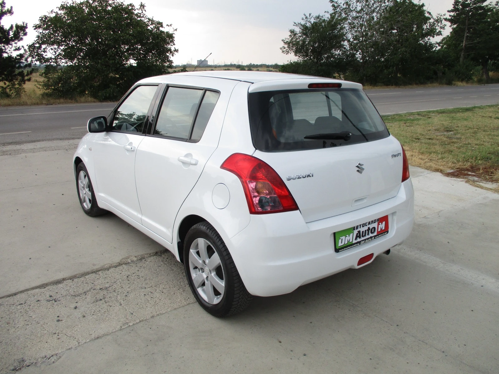 Suzuki Swift 1.3/БЕНЗИН/КАТО НОВА - изображение 6