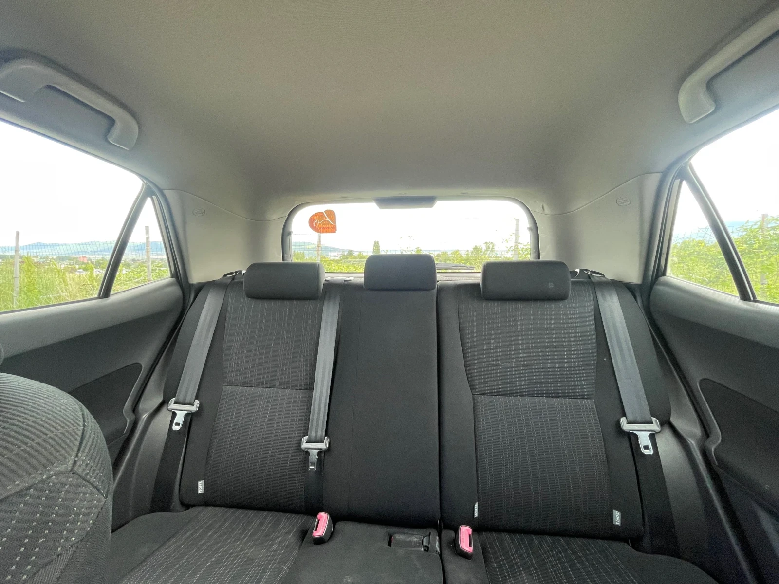Toyota Auris  - изображение 9