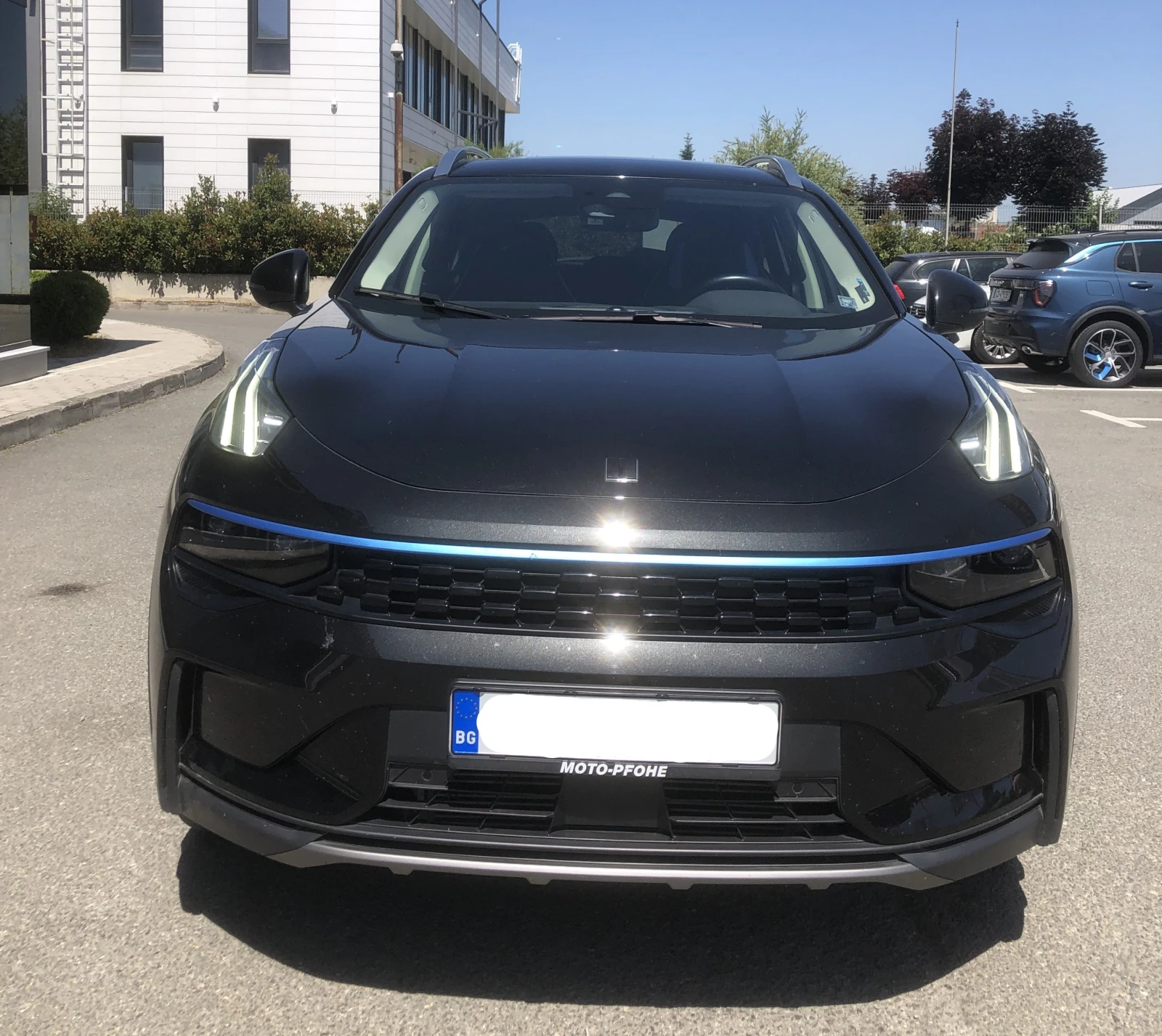 LynkCo 01 1.5 More PHEV - изображение 2