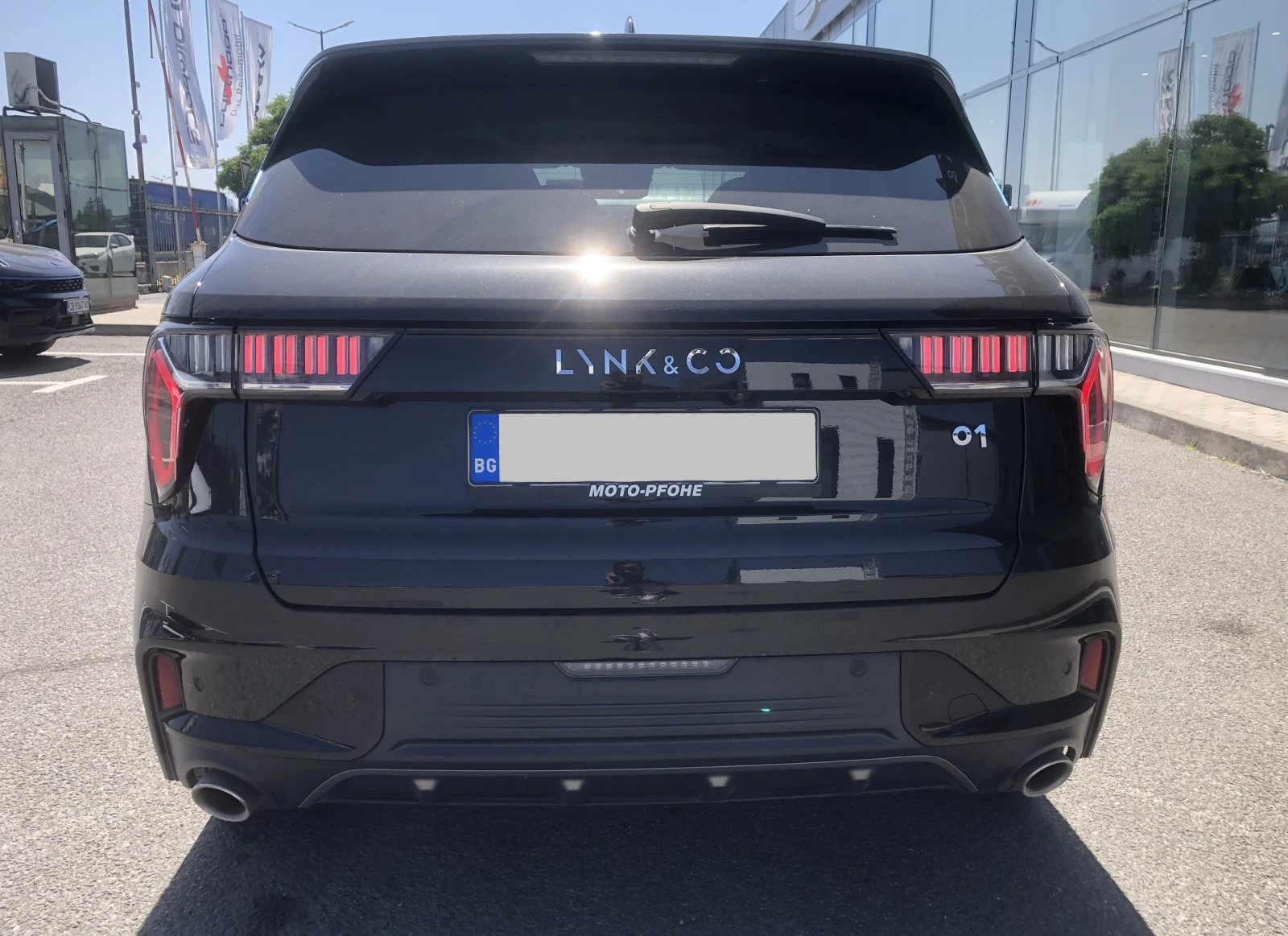 LynkCo 01 1.5 More PHEV - изображение 6