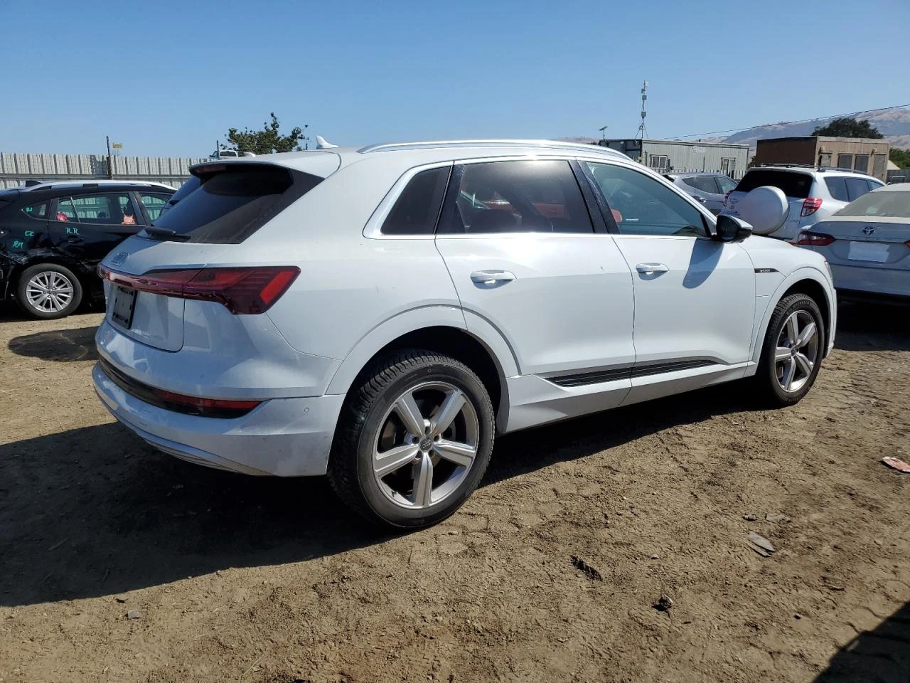 Audi E-Tron PRESTIGE - изображение 6