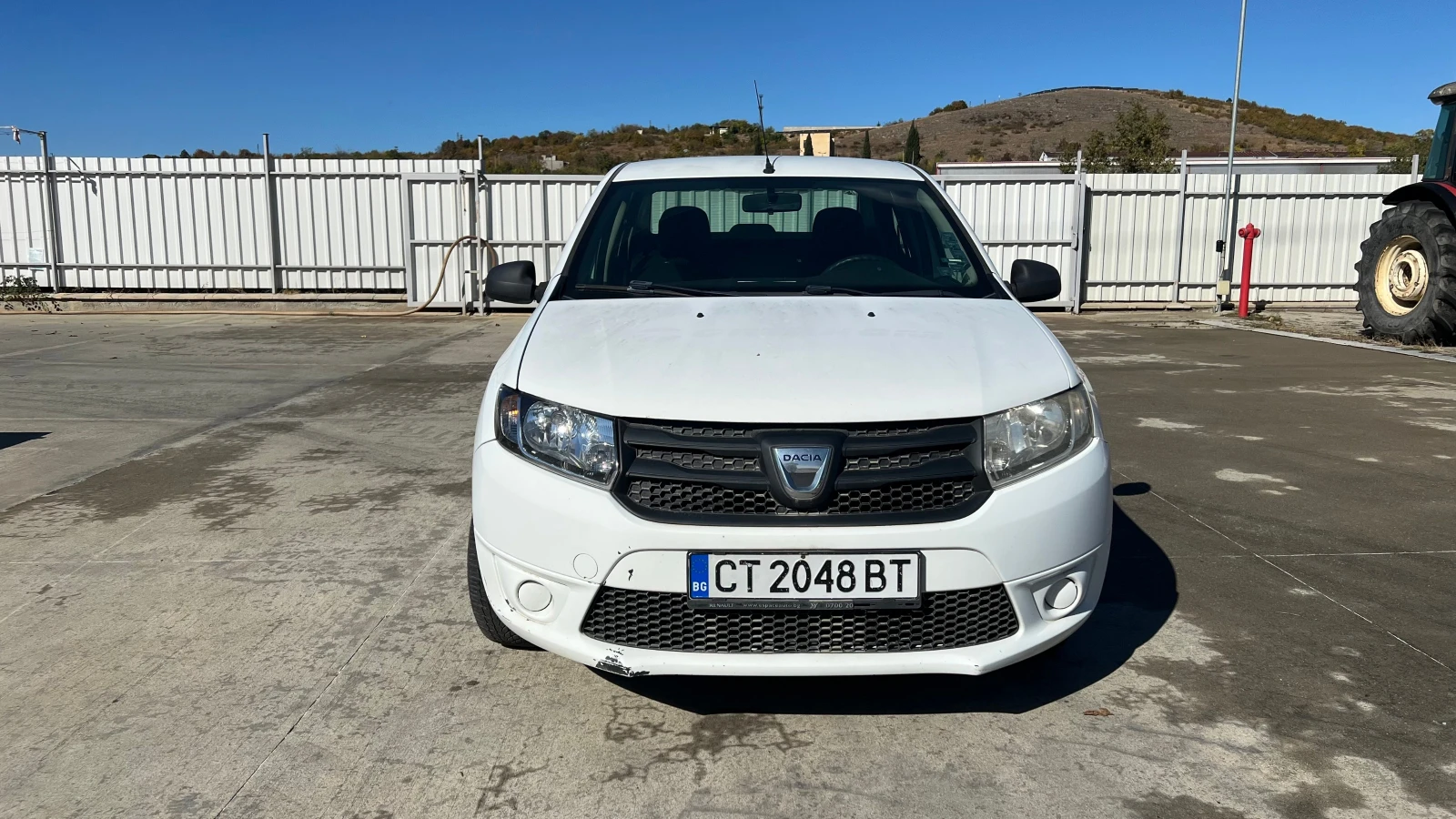 Dacia Logan, снимка 3 - Автомобили и джипове - 56626216