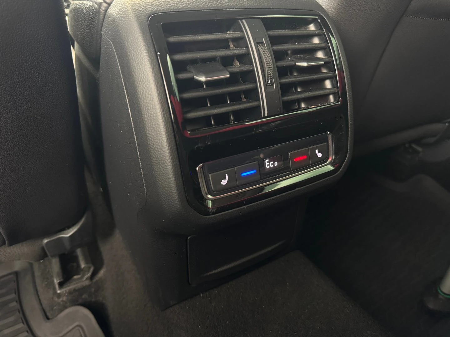 VW Passat VW Passat Var GTE Plug-In-Hybrid 1.4 TSI - изображение 8