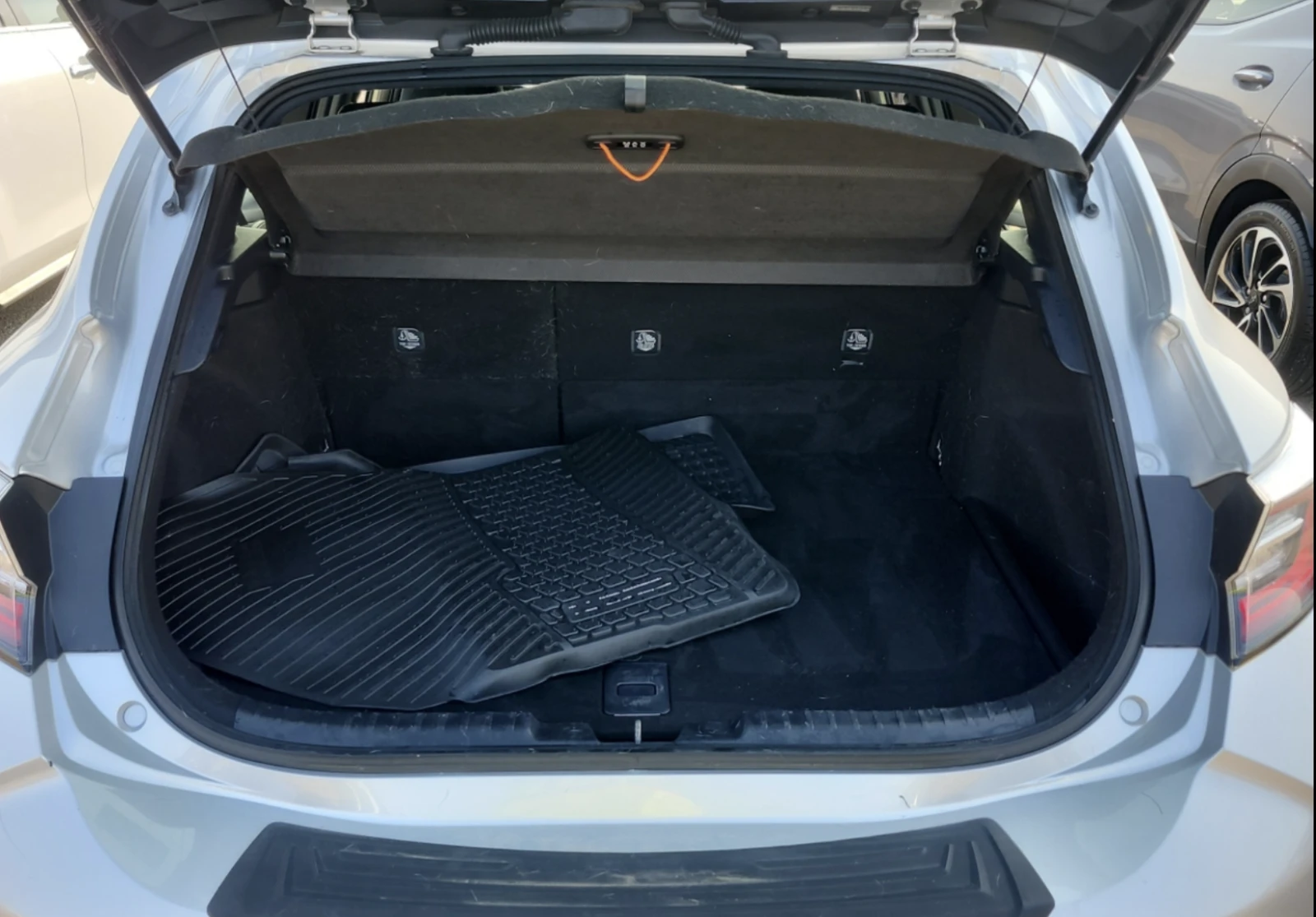 Toyota Corolla HATCHBACK | Mobile.bg   8