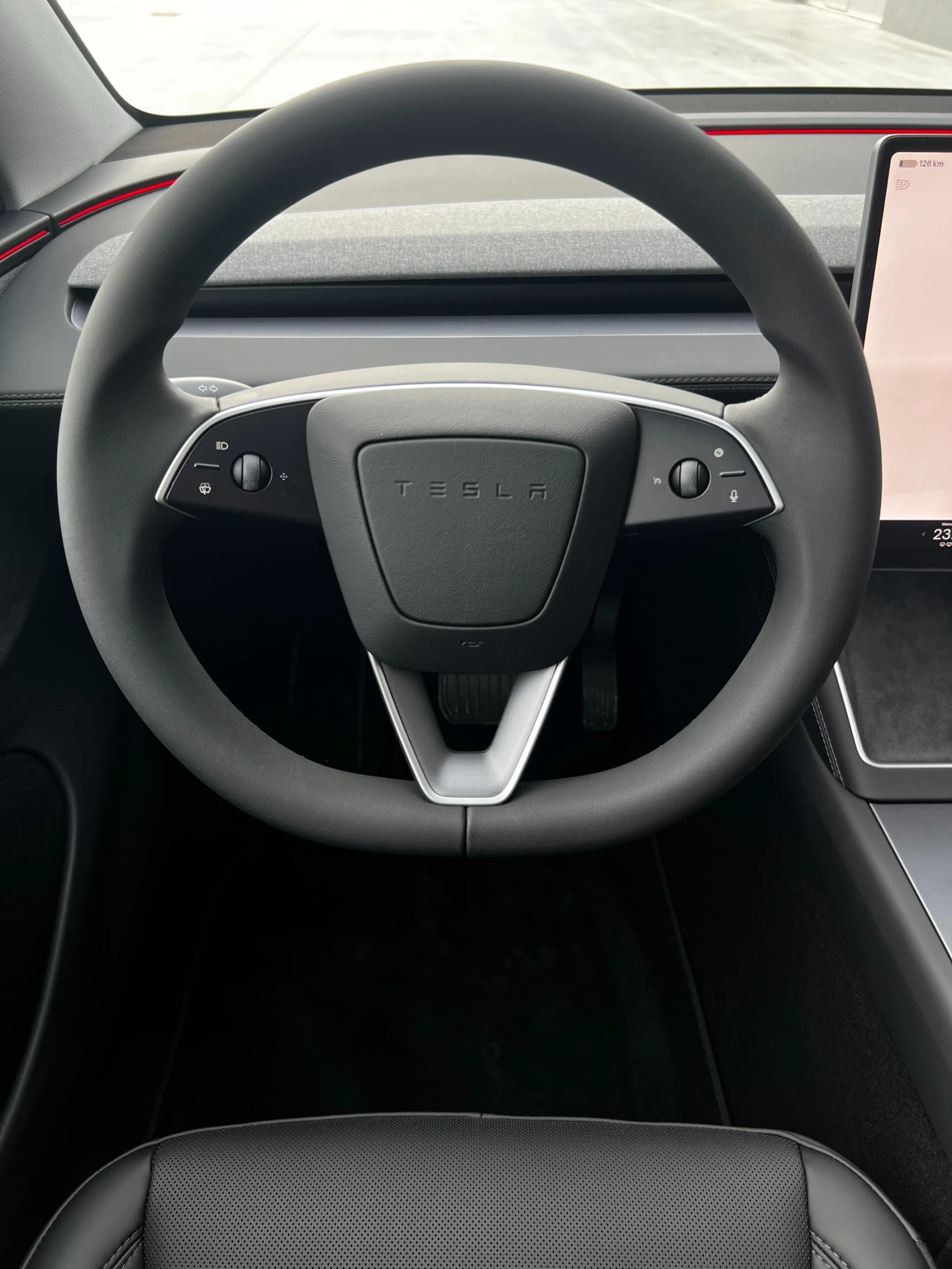 Tesla Model Y Juniper Long Range Dual AWD 01/2026 | Mobile.bg � ����������� 14