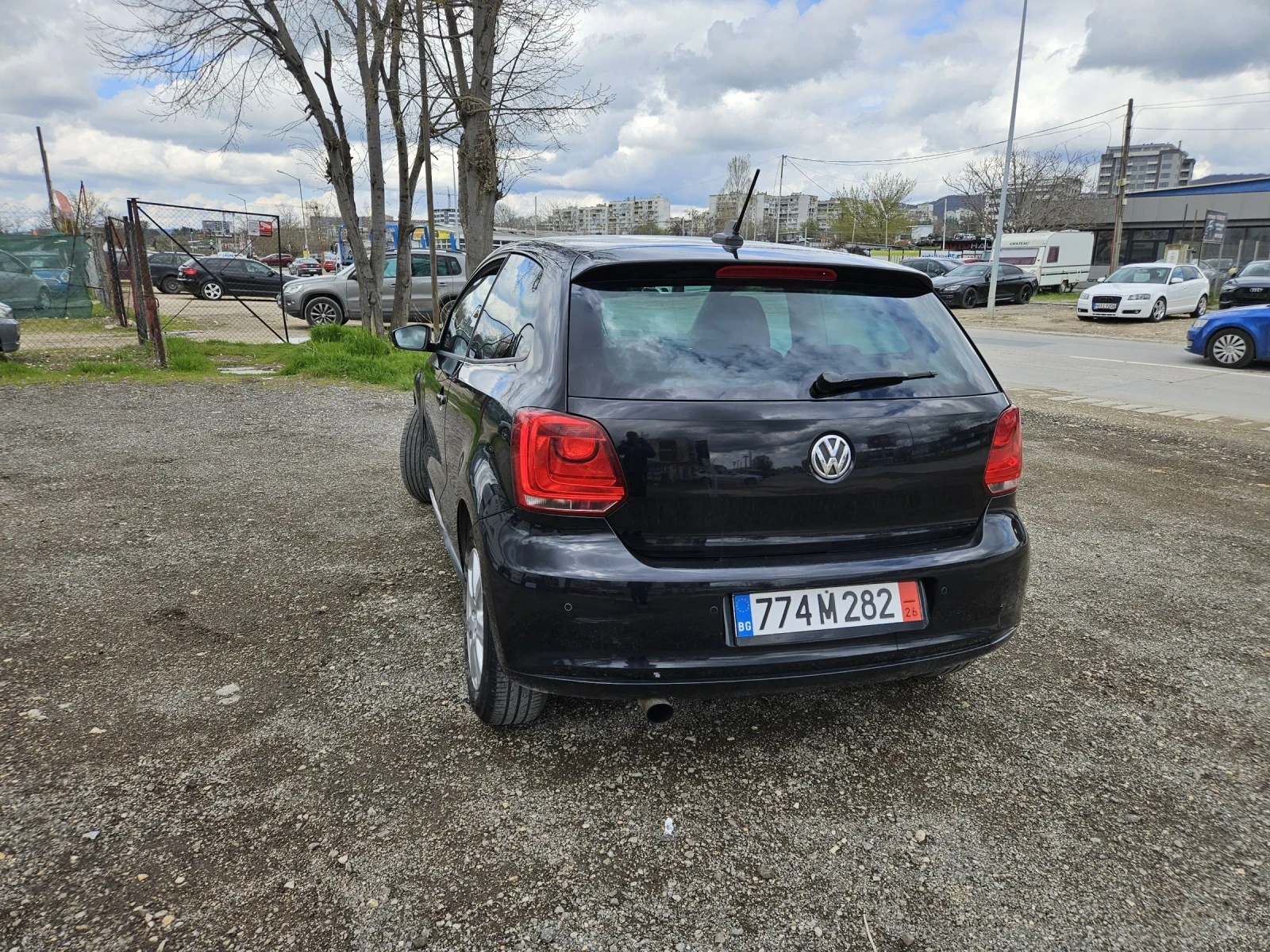 VW Polo 1.6TDI Navi, снимка 2 - Автомобили и джипове - 54256591