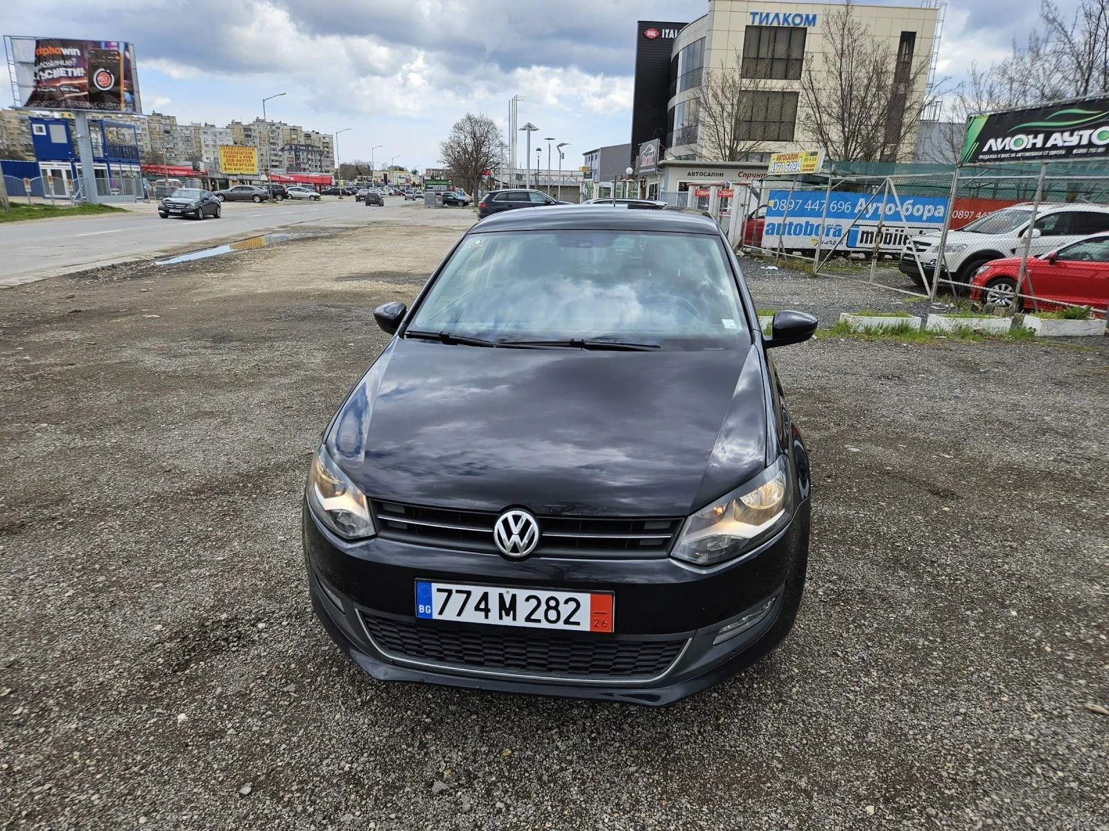 VW Polo 1.6TDI Navi, снимка 4 - Автомобили и джипове - 54256591