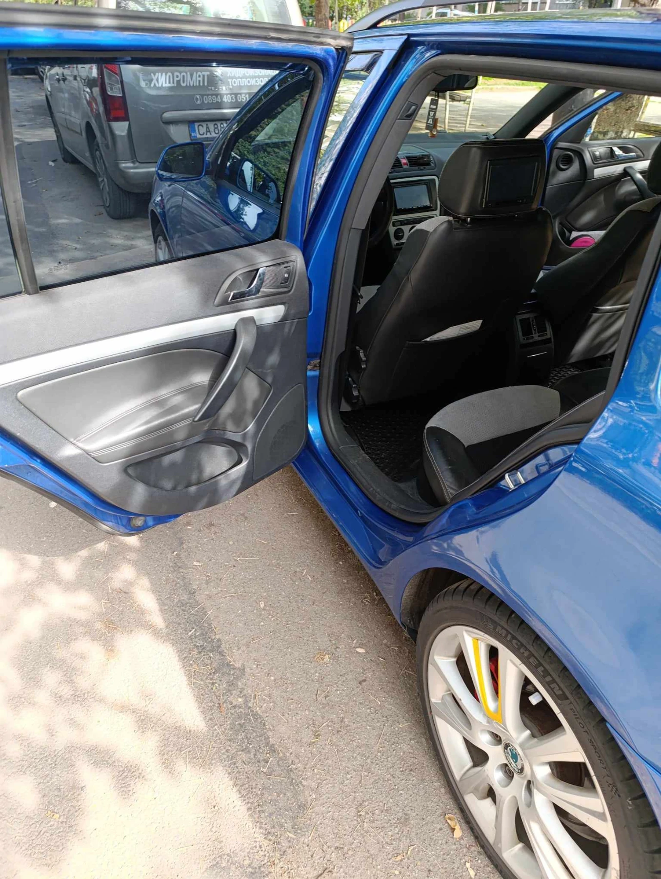 Skoda Octavia 2.0 tdi, снимка 9 - Автомобили и джипове - 54362847