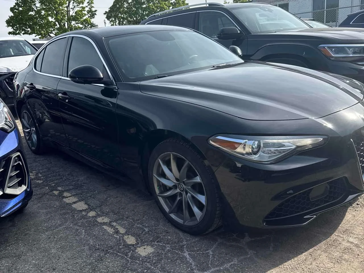 Alfa Romeo Giulia * 4dr Sdn AWD* АВТОКРЕДИТ БЕЗ ПЪРВОНАЧАЛНА ВНОСКА*, снимка 3 - Автомобили и джипове - 54720109