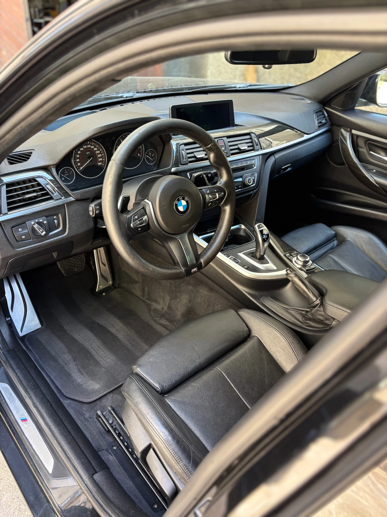 BMW 330 F30, снимка 7 - Автомобили и джипове - 54887922