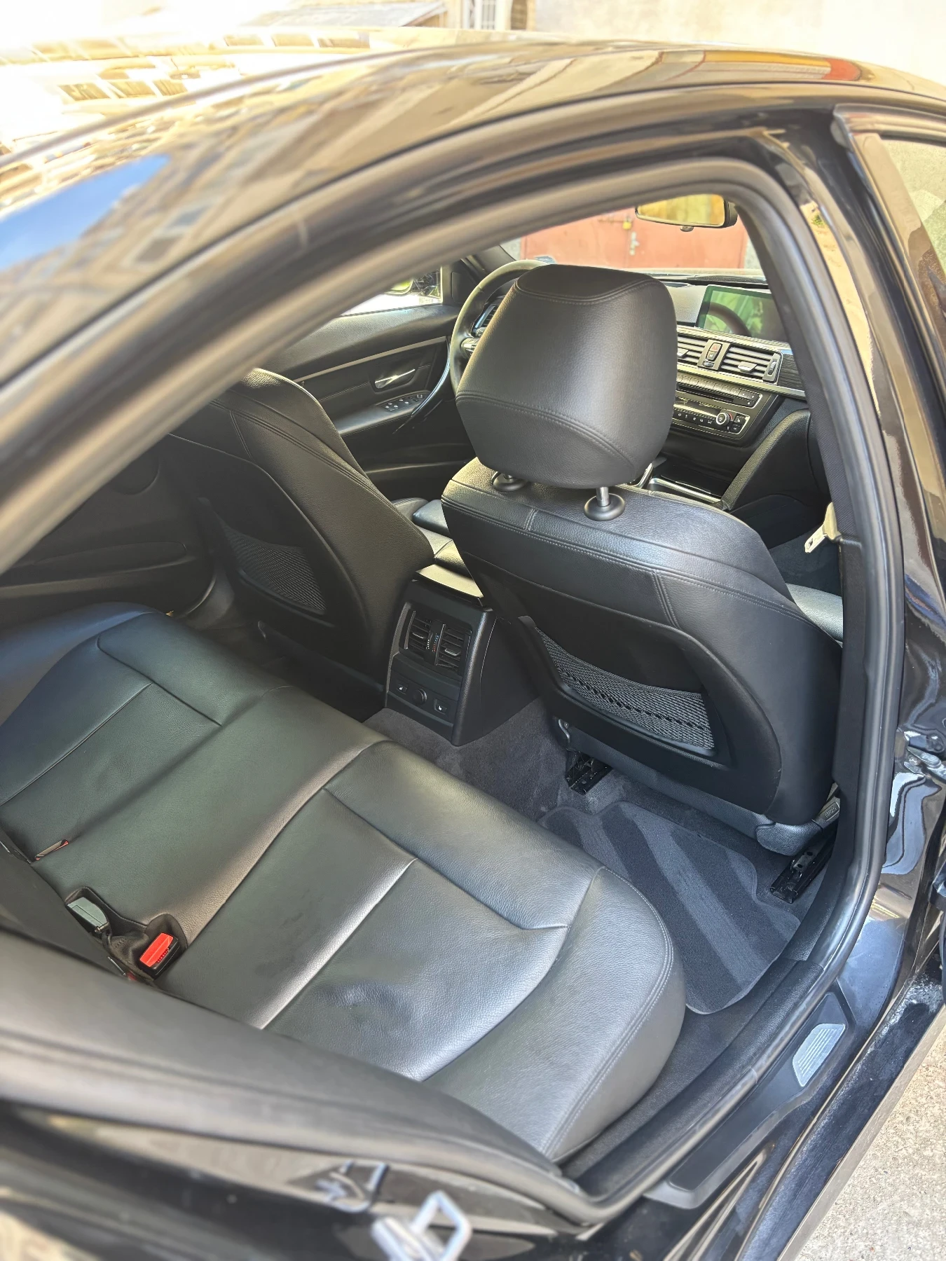 BMW 330 F30, снимка 10 - Автомобили и джипове - 54887922