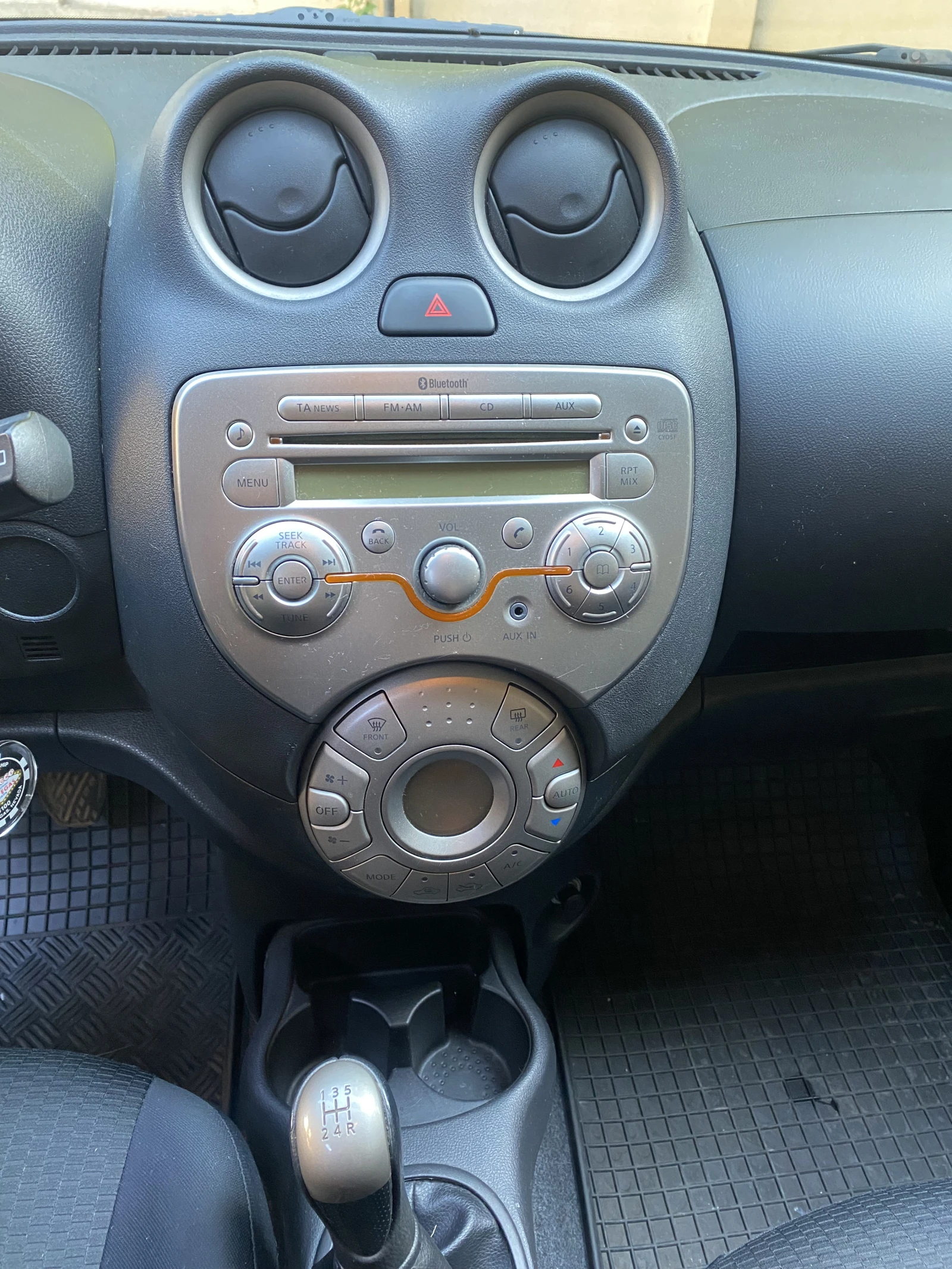 Nissan Micra, снимка 6 - Автомобили и джипове - 54921534