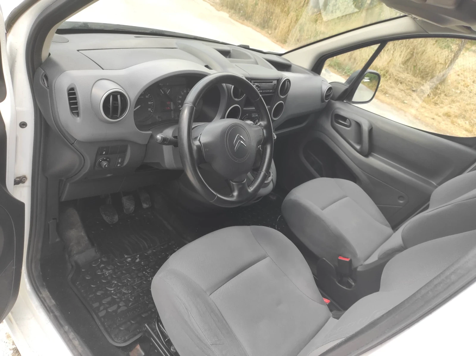 Citroen Berlingo, снимка 12 - Автомобили и джипове - 55192295