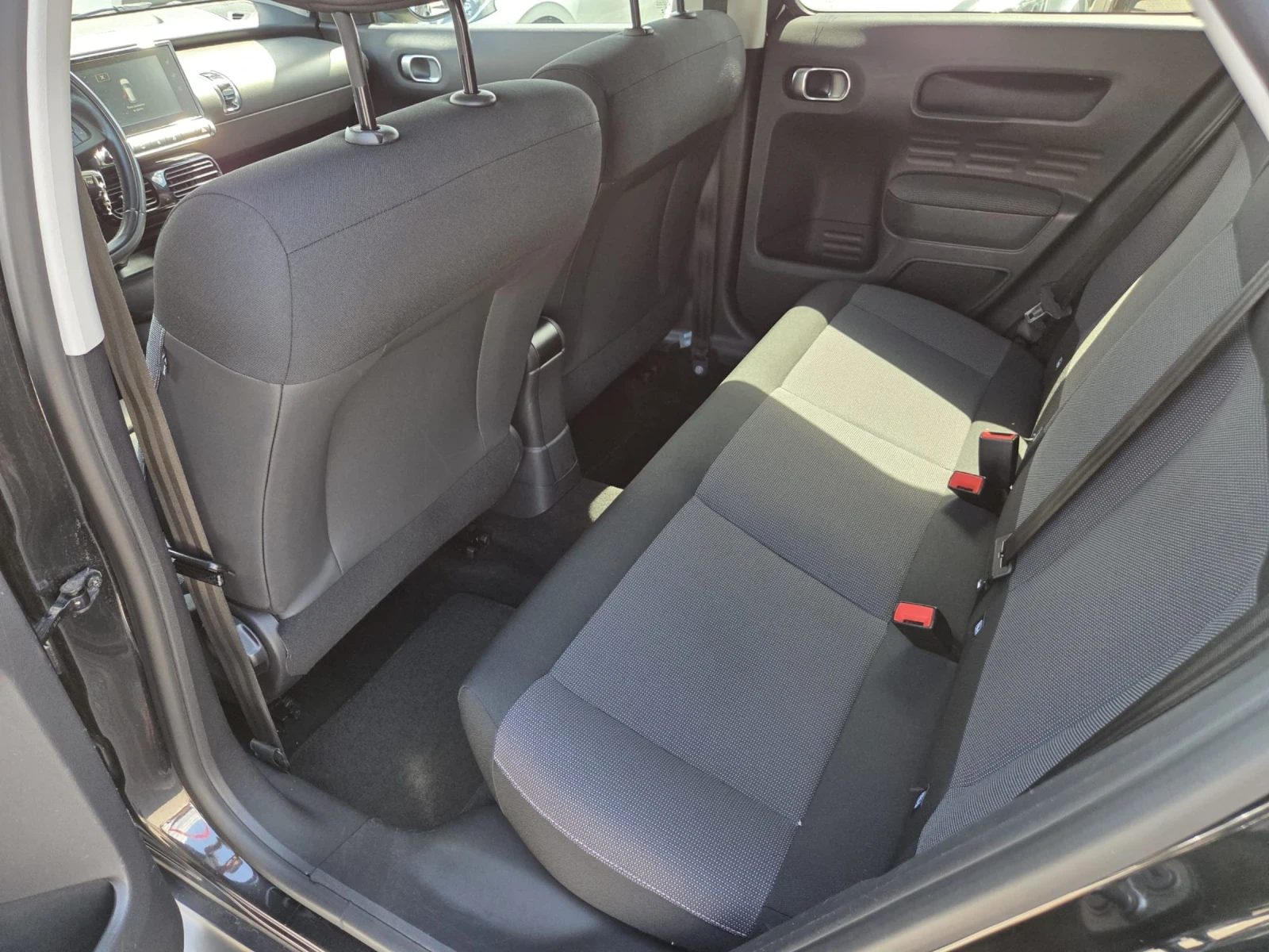 Citroen C4 Cactus 1.2, снимка 10 - Автомобили и джипове - 55398632