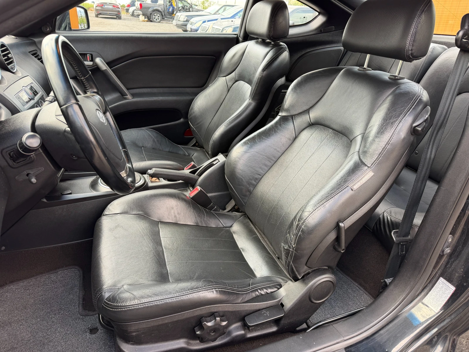 Hyundai Coupe FX 2.0 Бензин 143 к.с. Кожа / Климатроник / Ръчка, снимка 8 - Автомобили и джипове - 55708663