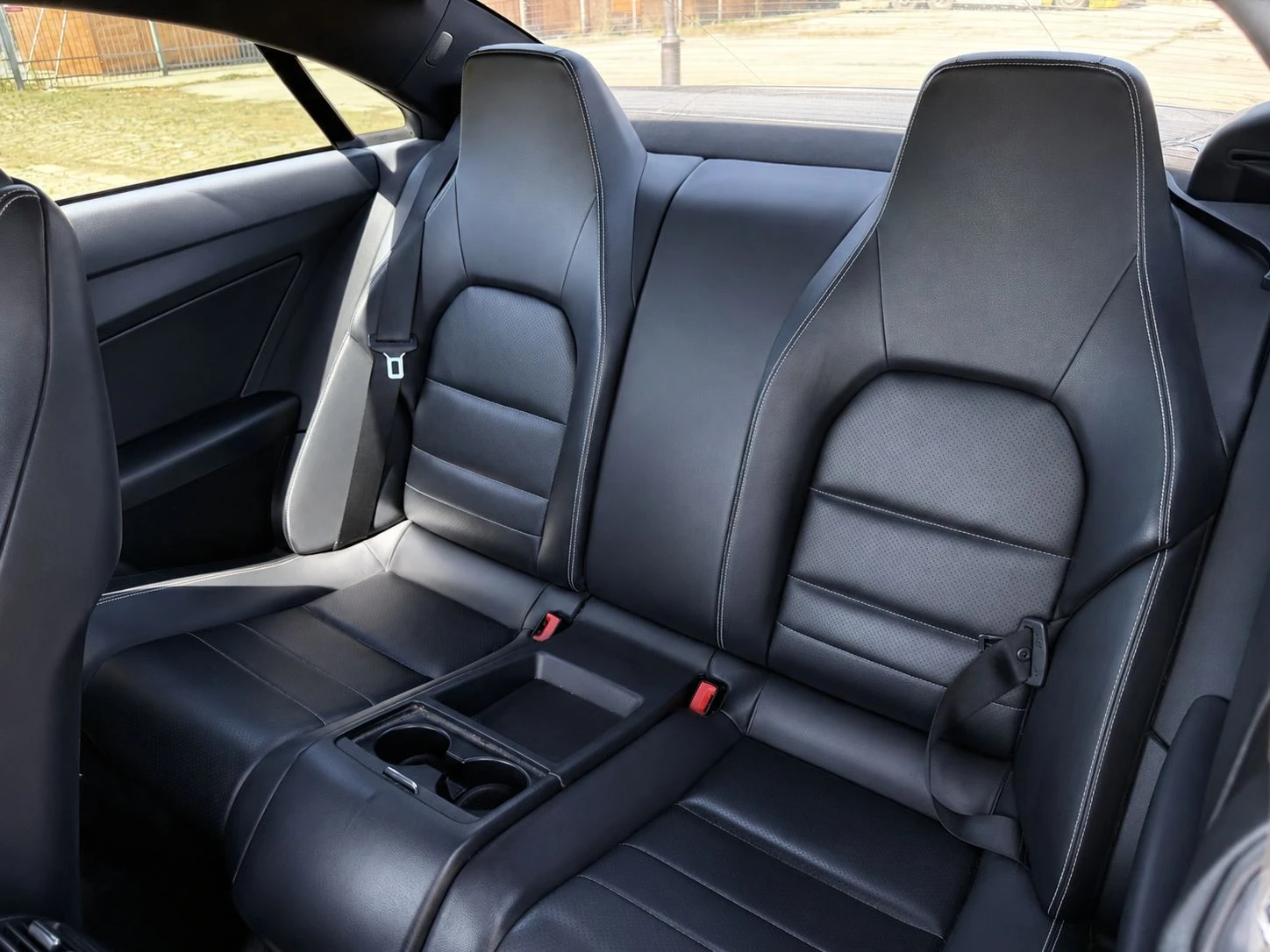 Mercedes-Benz E 350 CDI* Coupe* AMG* ЛИЗИНГ , снимка 17 - Автомобили и джипове - 55889762