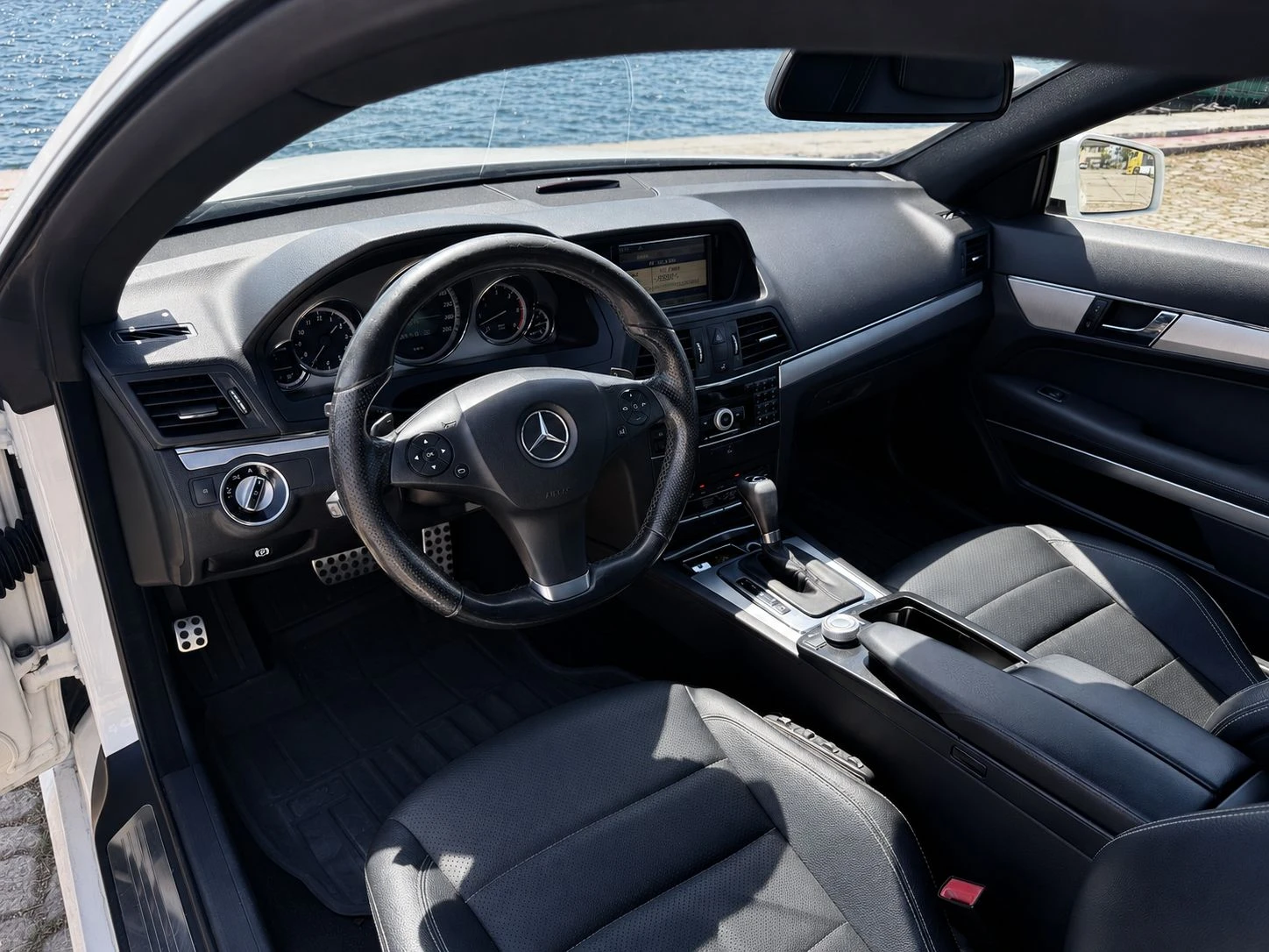 Mercedes-Benz E 350 CDI* Coupe* AMG* ЛИЗИНГ , снимка 10 - Автомобили и джипове - 55889762