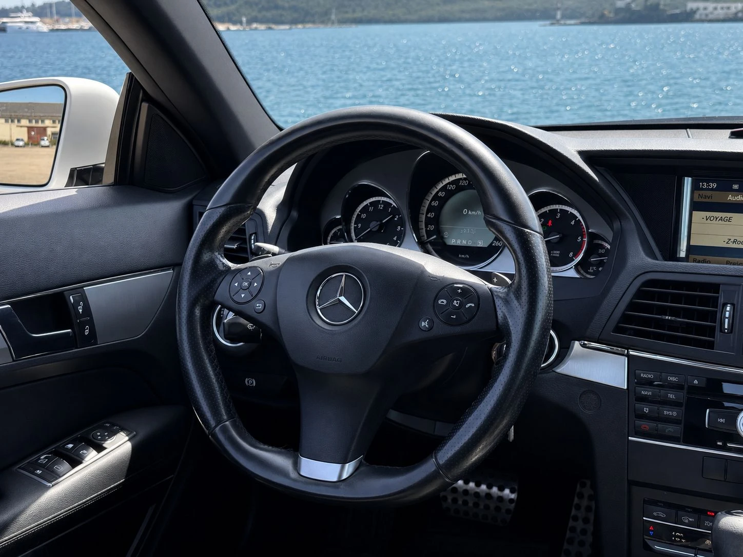 Mercedes-Benz E 350 CDI* Coupe* AMG* ЛИЗИНГ , снимка 13 - Автомобили и джипове - 55889762