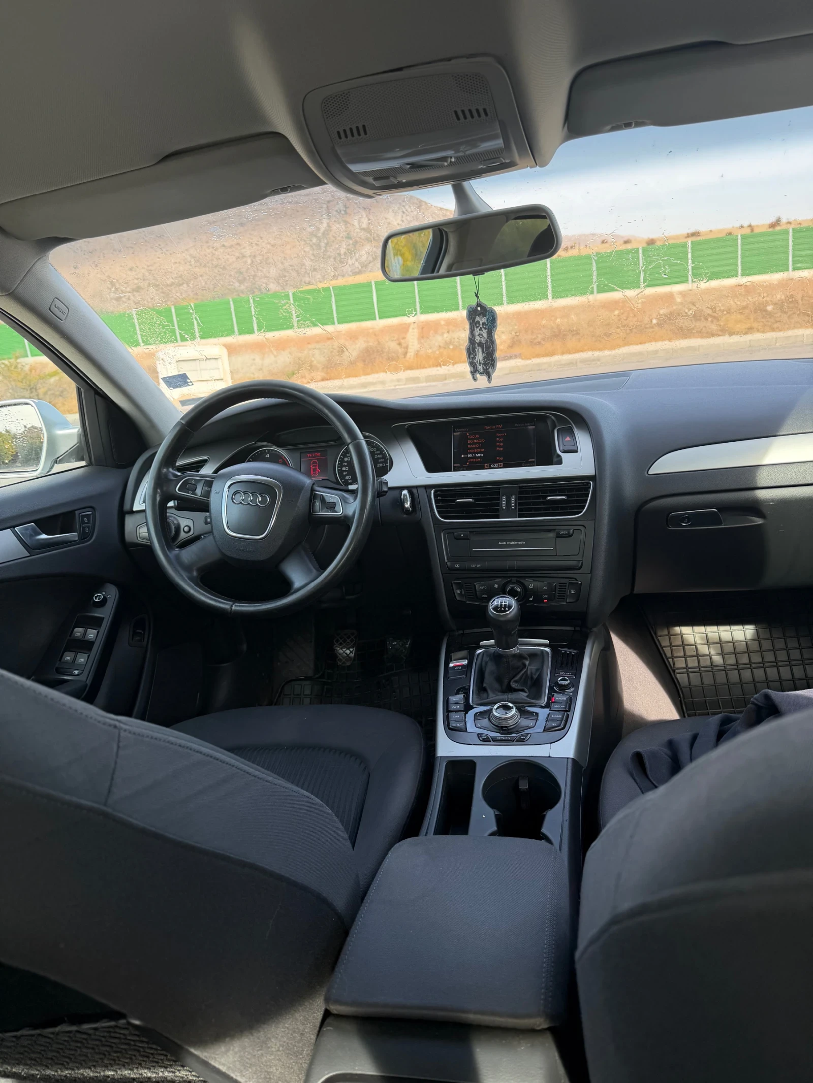 Audi A4, снимка 5 - Автомобили и джипове - 56404524