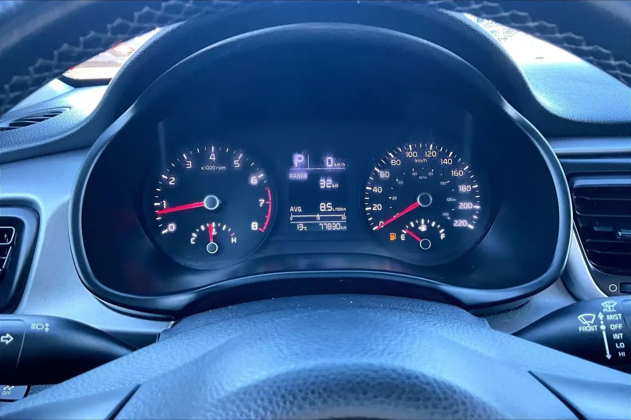 Kia Rio TOUCHSCREEN | BLUETOOTH | CAMERA | Front Wheel, снимка 11 - Автомобили и джипове - 56626435