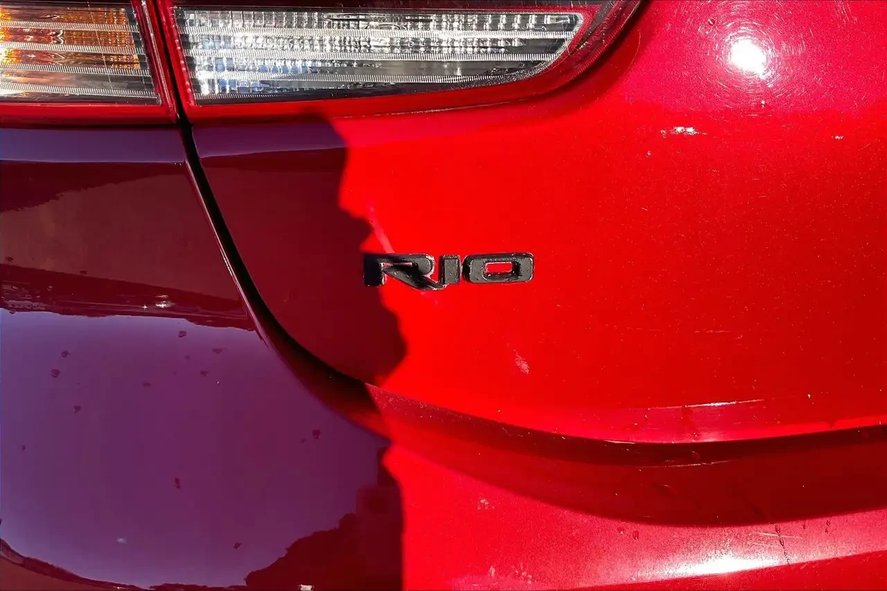 Kia Rio TOUCHSCREEN | BLUETOOTH | CAMERA | Front Wheel, снимка 8 - Автомобили и джипове - 56626435