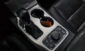 Jeep Grand cherokee SUMMIT* 3.6* DISTRONIC* ПАНОРАМА* ОБДУХВАНЕ, снимка 9
