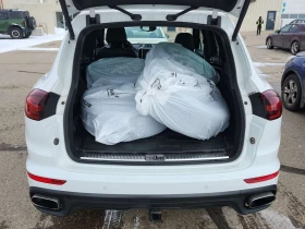 Porsche Cayenne AWD| PANORAMA| ПАМЕТ| ПОДГРЕВИ| ДВА ЧИФТА ГУМИ  - 23800 € / 46548.75 лв. - 75761944 14